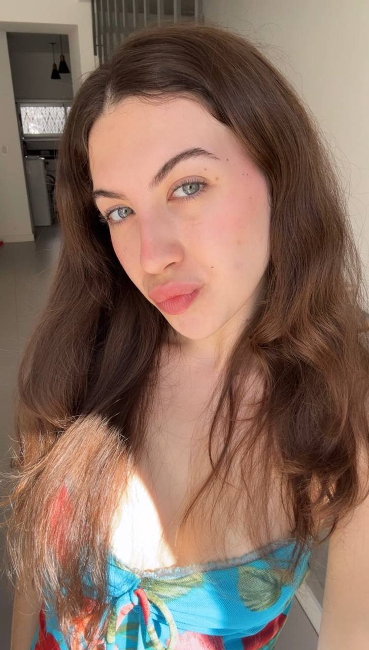 Nude girl Amber in Cebu